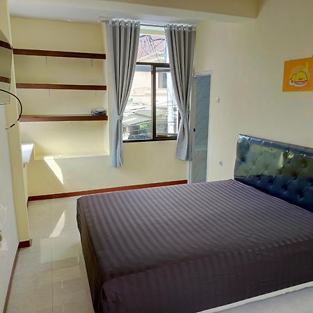Bebek Kuning Residence Blimbing  Exteriör bild